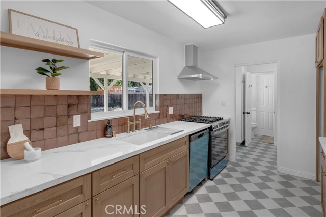 5796 Mountain View Avenue, Riverside CA: https://media.crmls.org/medias/81a797ee-30be-4e6e-95c4-a5de93b620e2.jpg