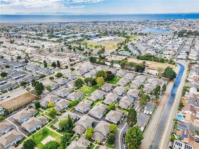 Detail Gallery Image 46 of 52 For 16396 Vista Roma, Huntington Beach,  CA 92649 - 2 Beds | 1 Baths