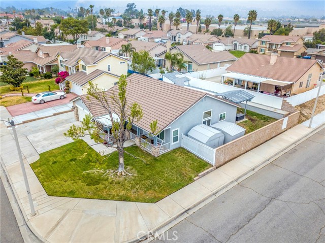 7483 Catalpa Avenue, Highland CA: https://media.crmls.org/medias/81a7c038-b00a-48f9-b77e-9a02d97a2deb.jpg