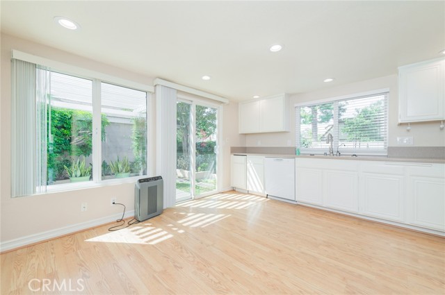 Detail Gallery Image 10 of 31 For 5 Deerwood W, Irvine,  CA 92604 - 3 Beds | 2 Baths