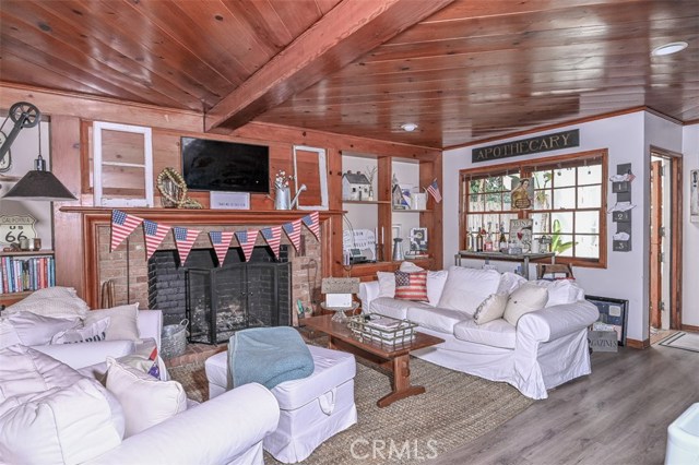 217 Topaz Avenue