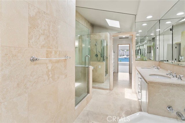 Detail Gallery Image 31 of 59 For 500 via Lido Nord, Newport Beach,  CA 92663 - 5 Beds | 4 Baths