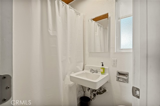 Detail Gallery Image 18 of 27 For 28991 Palisades Dr, Lake Arrowhead,  CA 92352 - 3 Beds | 2 Baths