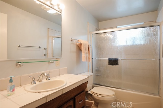 757 35th Street, Manhattan Beach, California 90266, 4 Bedrooms Bedrooms, ,2 BathroomsBathrooms,Residential,Sold,35th,SB21206332