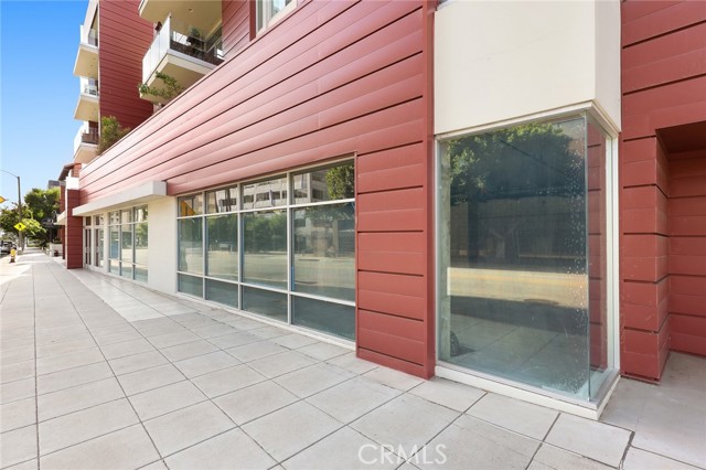 119 S Los Robles Avenue, Pasadena, California 91101, ,Commercial Lease,For Rent,119 S Los Robles Avenue,CROC23203376