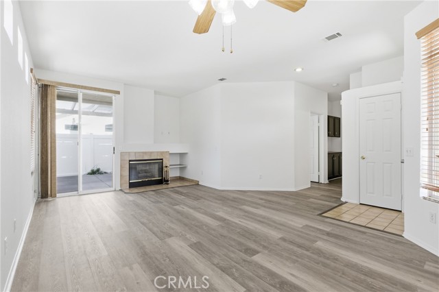 Detail Gallery Image 7 of 19 For 27812 Ruggie, Menifee,  CA 92585 - 2 Beds | 2 Baths