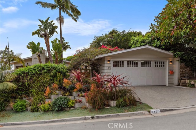 Detail Gallery Image 3 of 37 For 1165 Skyline Dr, Laguna Beach,  CA 92651 - 3 Beds | 3 Baths