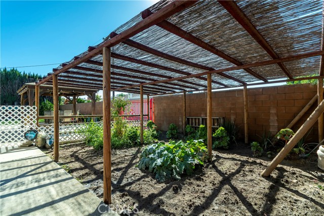 Detail Gallery Image 29 of 62 For 16040 Parthenia, North Hills,  CA 91343 - 2 Beds | 1/1 Baths