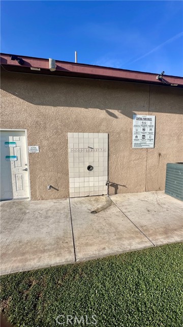 600 Hosking Avenue, Bakersfield CA: https://media.crmls.org/medias/81abe277-9906-42f4-8933-cbfea1ca457e.jpg