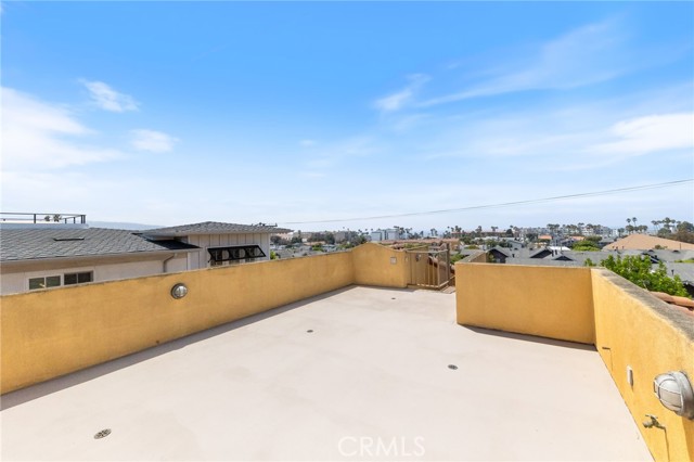 110 Francisca Avenue, Redondo Beach, California 90277, 3 Bedrooms Bedrooms, ,3 BathroomsBathrooms,Residential,Sold,Francisca,CV24166969