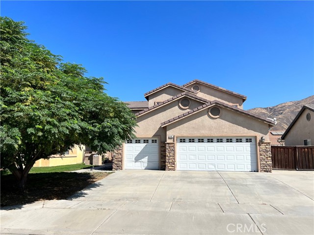 945 Newport Dr, San Jacinto, CA 92583