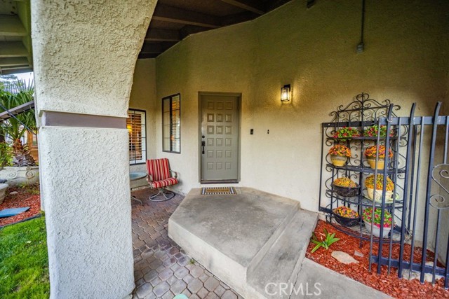 Detail Gallery Image 3 of 62 For 5633 W Avenue L2, Lancaster,  CA 93536 - 4 Beds | 3 Baths