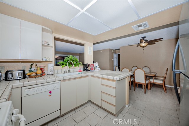 Detail Gallery Image 10 of 20 For 43195 Andrade Ave #L,  Hemet,  CA 92544 - 2 Beds | 2 Baths