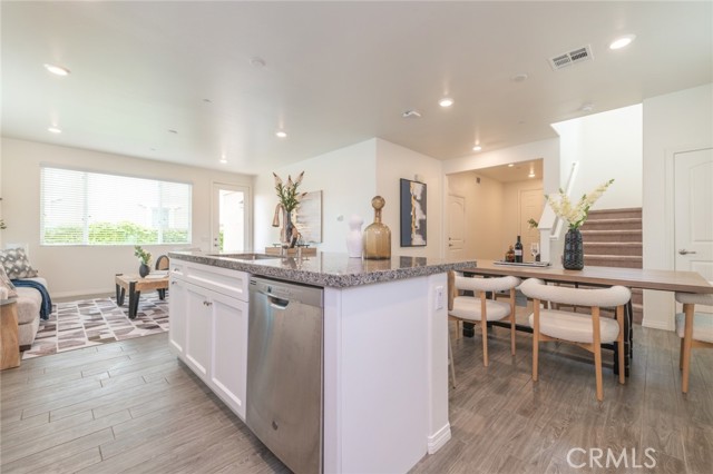 Detail Gallery Image 11 of 50 For 3254 E Mt Rainier Dr, Ontario,  CA 91762 - 3 Beds | 2/1 Baths
