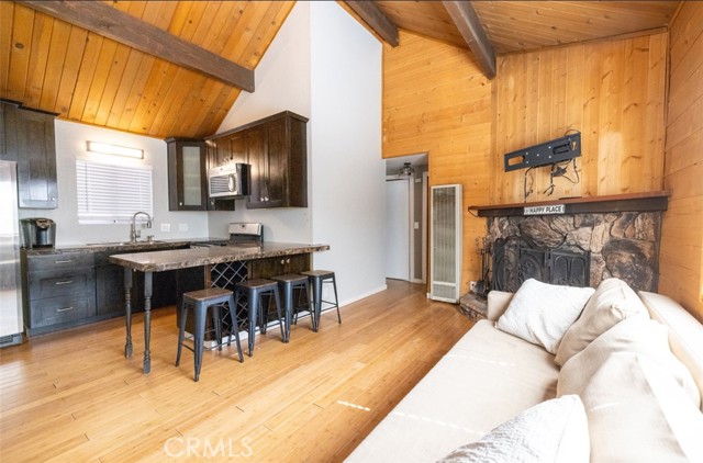 Detail Gallery Image 11 of 20 For 32905 Chipmunk Ln, Arrowbear,  CA 92382 - 2 Beds | 1 Baths