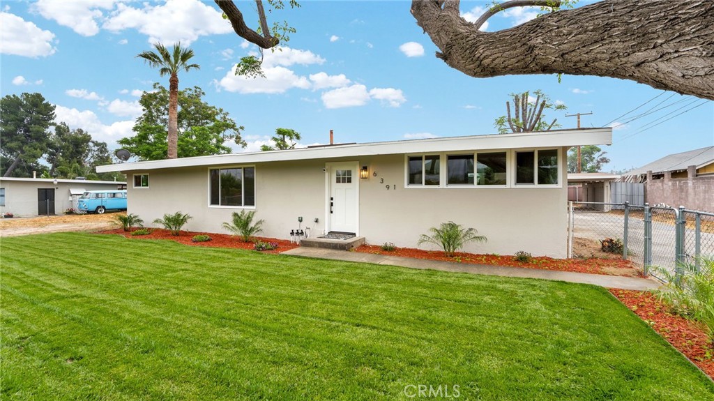 639 W 41th Street, San Bernardino, CA 92407