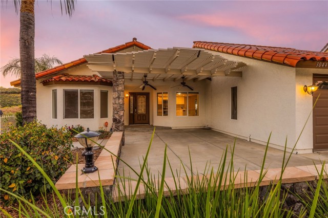 Detail Gallery Image 6 of 59 For 30449 Early Round, Canyon Lake,  CA 92587 - 3 Beds | 2 Baths