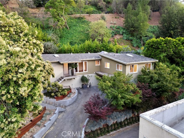 Detail Gallery Image 47 of 54 For 2412 Canyon Oak Dr, Los Angeles,  CA 90068 - 3 Beds | 2 Baths