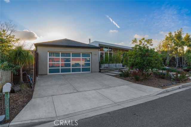 Detail Gallery Image 50 of 68 For 1933 Whittier Ave, Costa Mesa,  CA 92627 - 4 Beds | 2 Baths