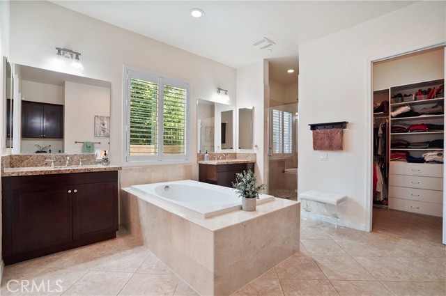 Detail Gallery Image 19 of 54 For 4977 Hydepark Dr, Agoura Hills,  CA 91301 - 4 Beds | 2/1 Baths