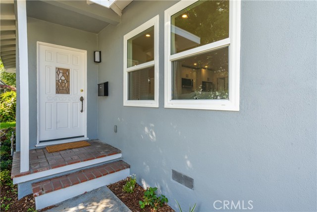 Detail Gallery Image 2 of 23 For 16737 E Greenhaven St, Covina,  CA 91722 - 3 Beds | 2 Baths