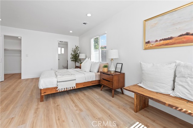 128 S Citrus Avenue, Fullerton CA: https://media.crmls.org/medias/81aff090-ddb8-456c-a76e-745cf078cb8d.jpg