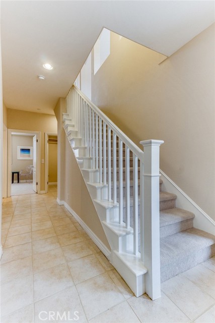 Detail Gallery Image 11 of 34 For 2113 Mathews Ave #B,  Redondo Beach,  CA 90278 - 3 Beds | 2/1 Baths