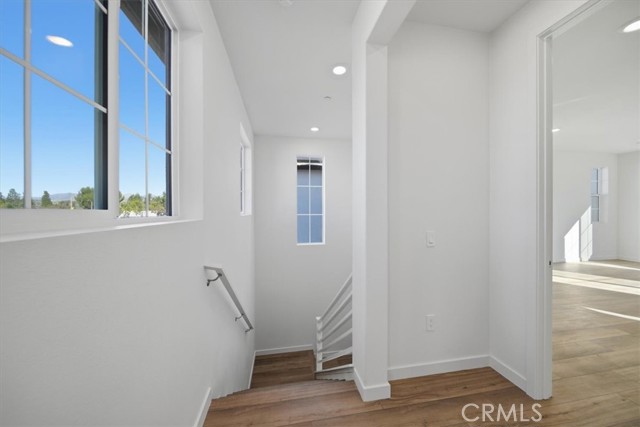 Detail Gallery Image 14 of 44 For 4868 Arroyo Run, Moorpark,  CA 93021 - 4 Beds | 3 Baths