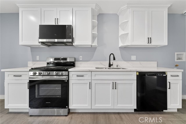 Detail Gallery Image 50 of 58 For 1131 E 21st, Long Beach,  CA 90806 - 5 Beds | 5 Baths