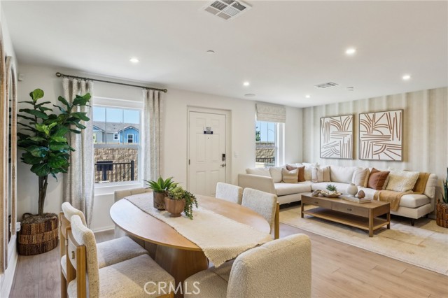 MODEL HOME