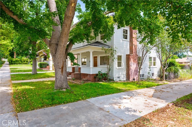 4415 12th Street, Riverside CA: https://media.crmls.org/medias/81b2f980-45fc-4445-8bc5-b7d4cde545e9.jpg