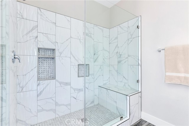 Detail Gallery Image 21 of 33 For 24757 Valley St, Newhall,  CA 91321 - 3 Beds | 2/1 Baths
