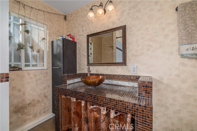 Detail Gallery Image 15 of 23 For 1442 S Van Ness, Santa Ana,  CA 92707 - 2 Beds | 1 Baths