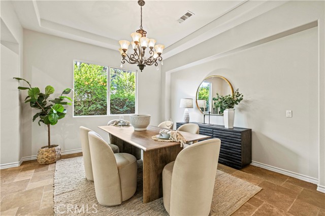 Image 17 of 52 For 24986 Greensbrier Drive