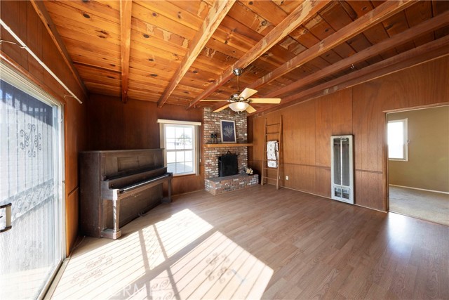 Detail Gallery Image 8 of 43 For 15613 Thornlake Ave, Norwalk,  CA 90650 - 3 Beds | 2 Baths