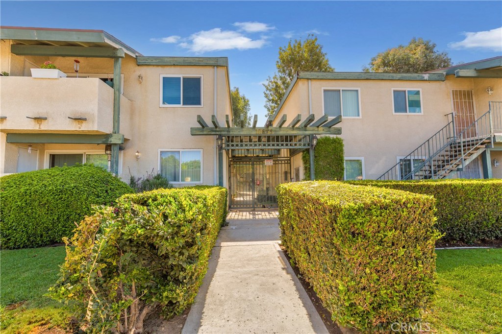 10636 Woodley Avenue #34