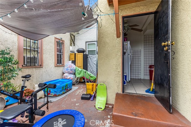 Detail Gallery Image 21 of 43 For 928 S Breed St, Los Angeles,  CA 90023 - – Beds | – Baths