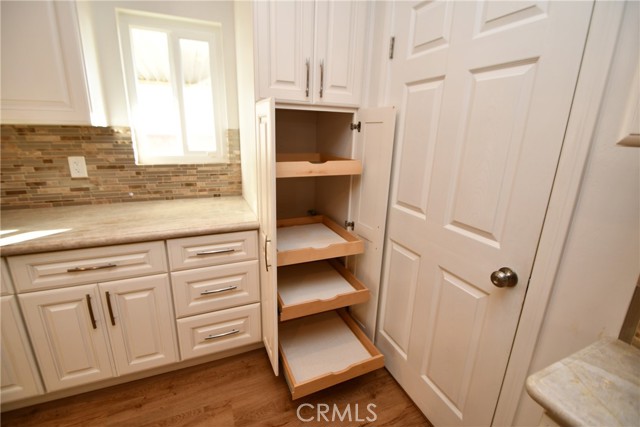 Detail Gallery Image 10 of 56 For 13841 Ocana, Bellflower,  CA 90706 - 3 Beds | 2 Baths