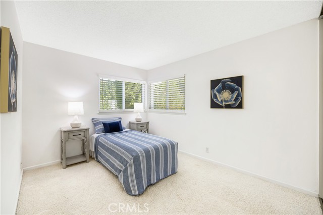 Detail Gallery Image 13 of 26 For 22542 via Santiago, Mission Viejo,  CA 92691 - 4 Beds | 2/1 Baths