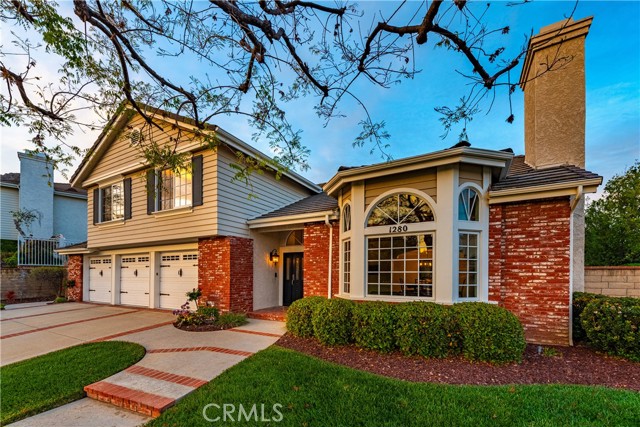 Detail Gallery Image 3 of 68 For 1280 Dumaine Ave, Oak Park,  CA 91377 - 4 Beds | 4 Baths