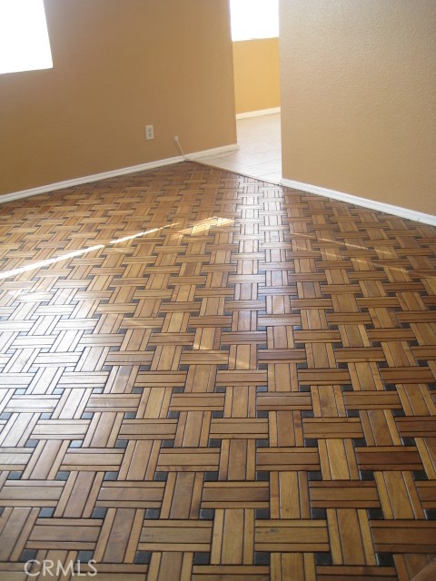 Detail Gallery Image 7 of 8 For 2319 Landsford St, Lancaster,  CA 93535 - 4 Beds | 2 Baths