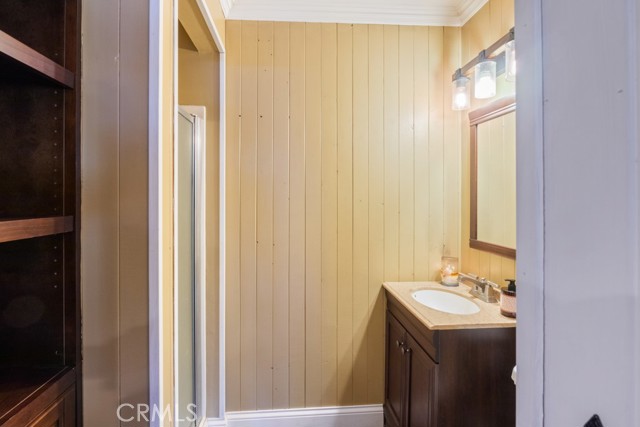 Detail Gallery Image 27 of 56 For 2425 Heather Ave, Long Beach,  CA 90815 - 3 Beds | 3 Baths