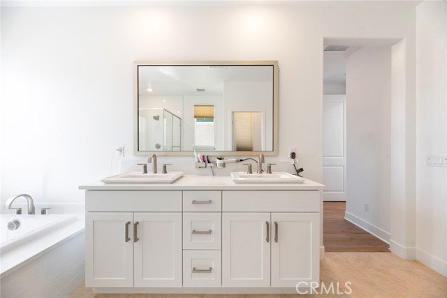 Detail Gallery Image 13 of 25 For 188 Merit, Irvine,  CA 92618 - 4 Beds | 3/1 Baths