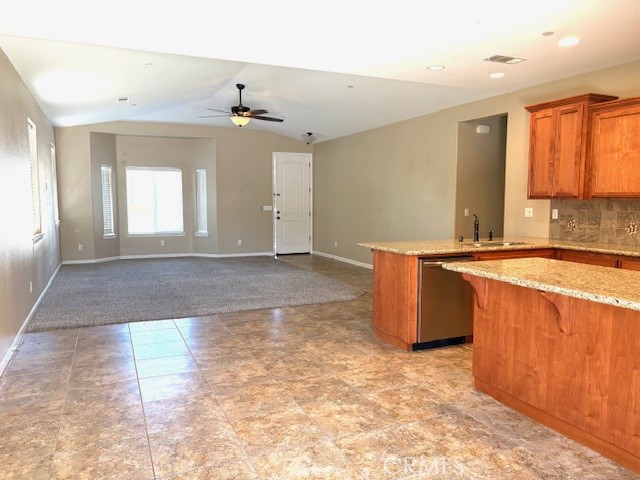 Detail Gallery Image 6 of 14 For 4032 Wood Creek Ct, Merced,  CA 95348 - 4 Beds | 2 Baths