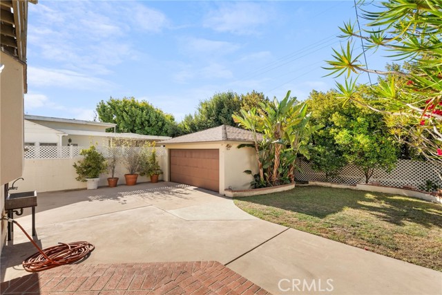 Detail Gallery Image 36 of 37 For 861 Kagawa St, Pacific Palisades,  CA 90272 - 4 Beds | 3/1 Baths