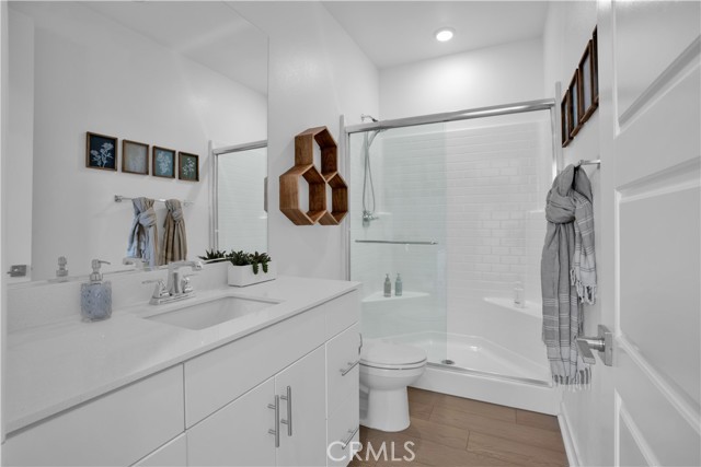 Detail Gallery Image 23 of 38 For 27475 Mercantile Ct, Valencia,  CA 91381 - 4 Beds | 3/1 Baths