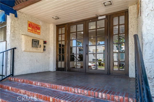 Detail Gallery Image 2 of 15 For 18530 Hatteras Street #209,  Tarzana,  CA 91356 - 1 Beds | 1 Baths