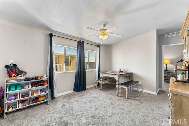 Detail Gallery Image 18 of 52 For 1550 20th St #69,  Rosamond,  CA 93560 - 4 Beds | 2 Baths