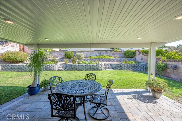 Detail Gallery Image 27 of 33 For 27812 Rosamond Dr, Canyon Country,  CA 91351 - 5 Beds | 2 Baths