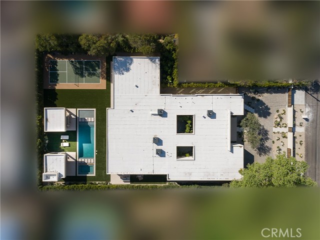5824 Manton Avenue, Woodland Hills CA: https://media.crmls.org/medias/81bbd0af-0012-4f94-bd1a-75b082dce22e.jpg
